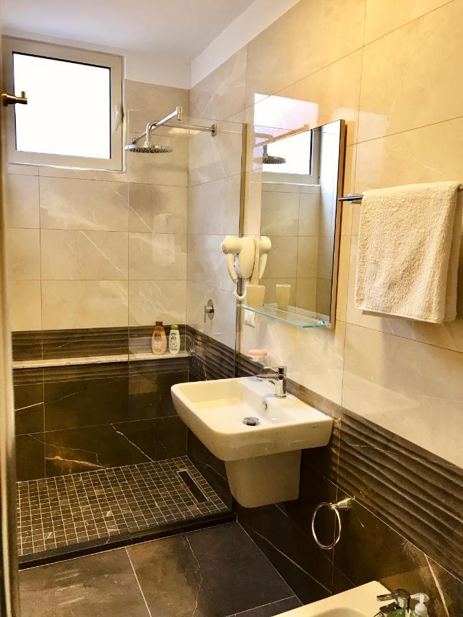 Home Away From Home Apartment Durrës Eksteriør bilde