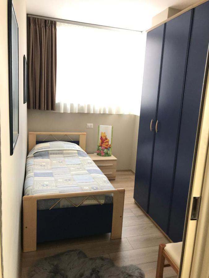 Home Away From Home Apartment Durrës Eksteriør bilde