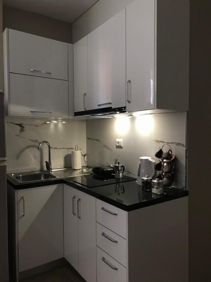 Home Away From Home Apartment Durrës Eksteriør bilde