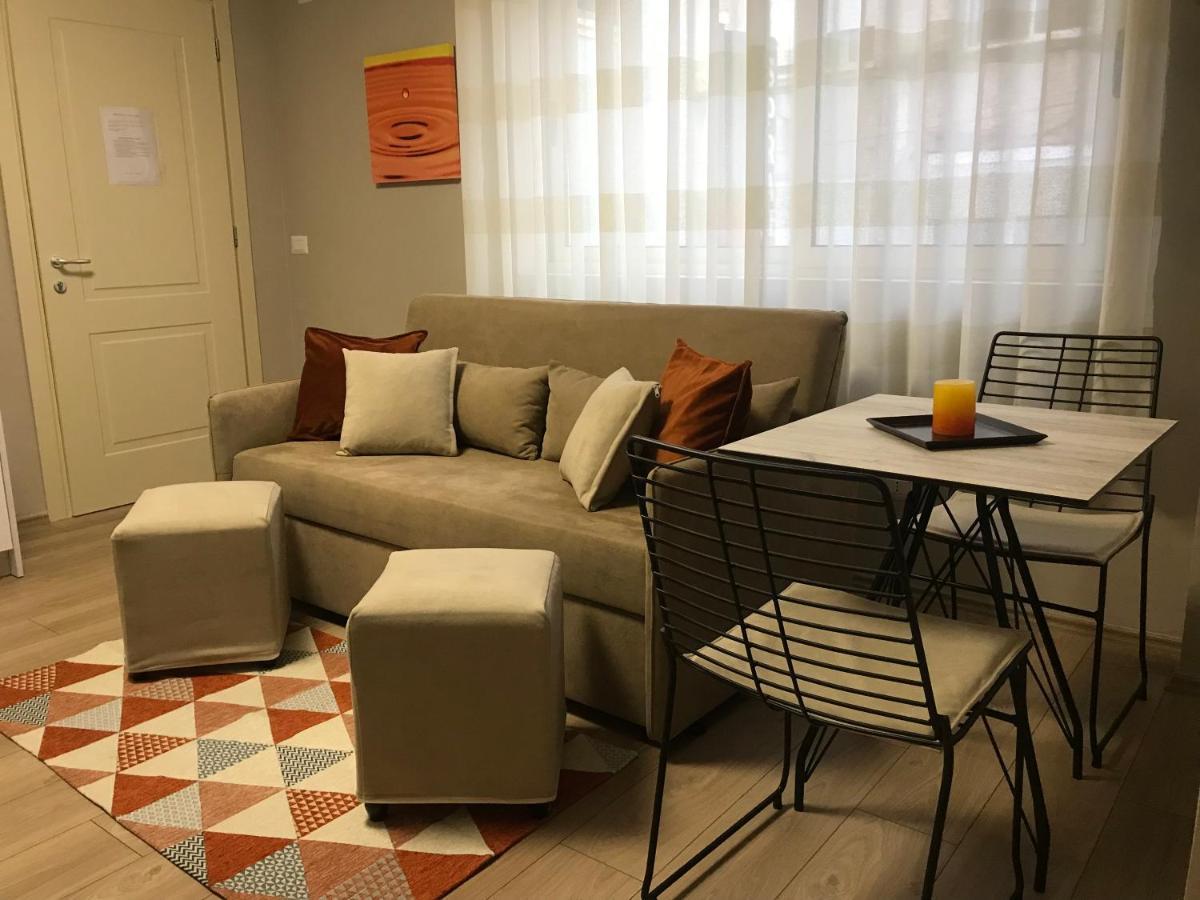 Home Away From Home Apartment Durrës Eksteriør bilde