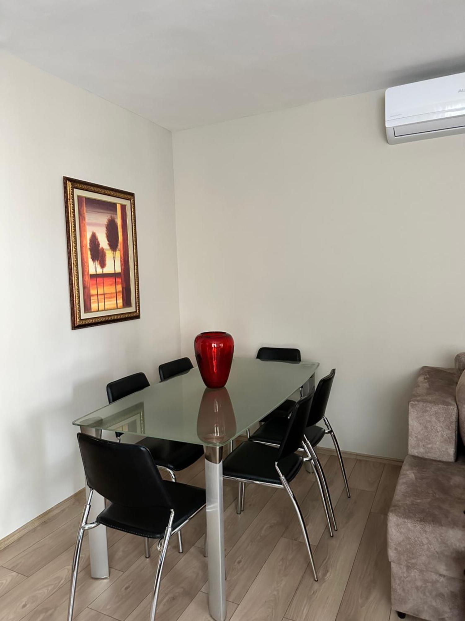 Home Away From Home Apartment Durrës Eksteriør bilde